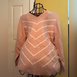 Liz Claiborne women’s peach with white strive v-neck 2x sweater